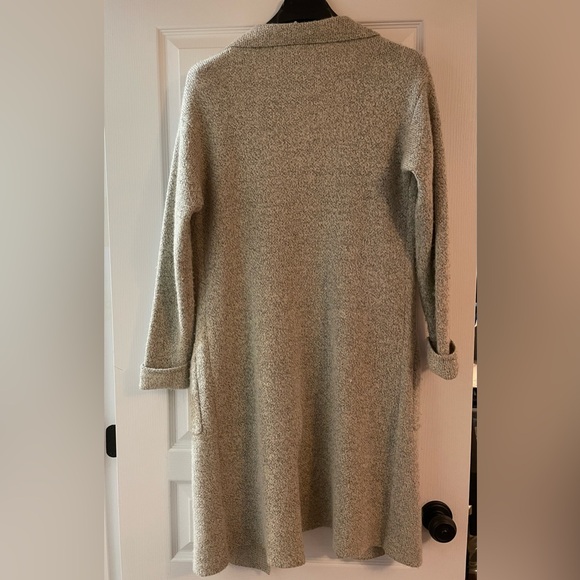 Lulu's long oversized cardigan - Picture 3 of 8